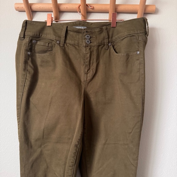 Torrid Super Soft Olive Green Skinny Jeans size 16 Tall - Picture 3 of 12